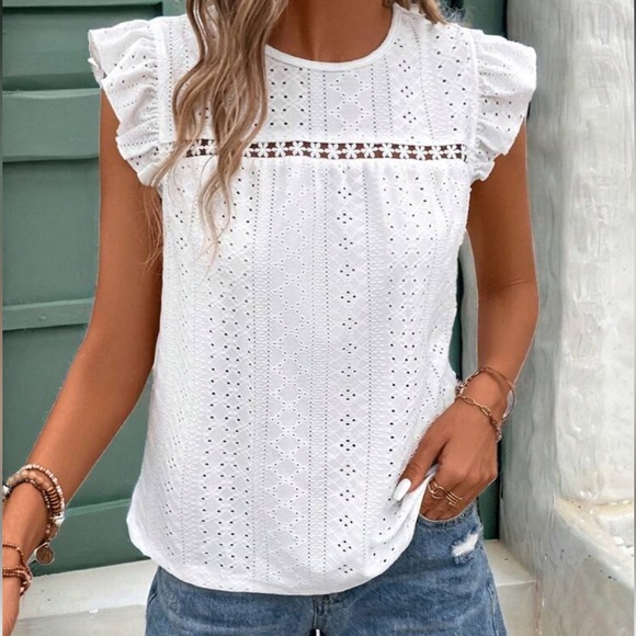 New White Eyelet Lace short sleeve Top - Picture 3 of 4